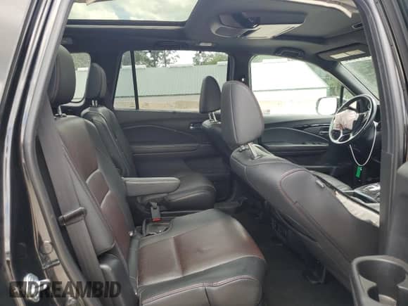 2021 Honda Pilot Black Edition with VIN 5FNYF6H75MB043522, listed as a Copart auction lot 70170255 with 111,877 mi miles and Salvage title. Bid and sale history available at DreamBid. Image 11.