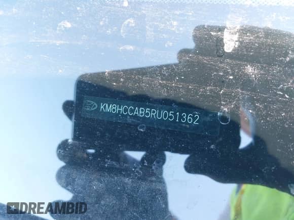 2024 Hyundai Kona SEL z VIN KM8HCCAB5RU051362, wystawiony jako IAAI lot #43495049 z przebiegiem 19 446 mil mil oraz . Historia ofert i sprzedaży dostępna na DreamBid. Obrazek 17.