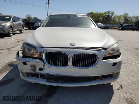2011 BMW 7 Series 740i с VIN WBAKA4C50BC612878, выставлен на аукционе Copart как лот 52035635 с пробегом 192 248 миль миль и Списание • Salvage title. История ставок и продаж доступна на DreamBid. Изображение 5.
