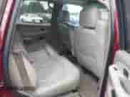 2002 Chevrolet Tahoe LT с VIN 1GNEK13Z52J157172, выставлен на аукционе IAAI как лот 43403583 с пробегом 370 650 миль миль и . История ставок и продаж доступна на DreamBid. Изображение 8.
