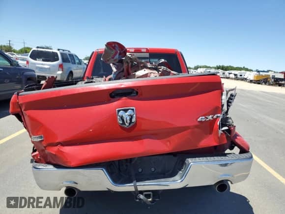 2015 Ram 1500 Laramie z VIN 1C6RR7VT3FS766933, wystawiony jako Copart lot #64125715 z przebiegiem Nie podano mil oraz Szkoda całkowita • Salvage title. Historia ofert i sprzedaży dostępna na DreamBid. Obrazek 6.