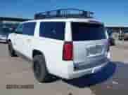 2017 Chevrolet Suburban Premier z VIN 1GNSCJKC2HR302434, wystawiony jako IAAI lot #41696536 z przebiegiem 126 118 mil mil oraz . Historia ofert i sprzedaży dostępna na DreamBid. Obrazek 3.