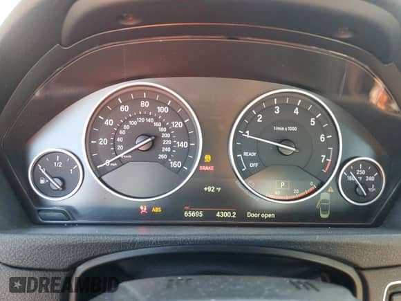 2015 BMW 4 Series 428i with VIN WBA3V7C50FP772347, listed as a Copart auction lot 57513835 with 65,695 mi miles and Salvage title. Bid and sale history available at DreamBid. Image 9.