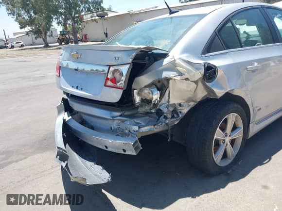 2013 Chevrolet Cruze 2LT с VIN 1G1PE5SB4D7158696, выставлен на аукционе IAAI как лот 42678648 с пробегом Не указан миль и . История ставок и продаж доступна на DreamBid. Изображение 6.