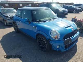 2012 MINI Hardtop S with VIN WMWSV3C55CTY29181, listed as a IAAI auction lot 42621045 with 68,706 mi miles and . Bid and sale history available at DreamBid. Image 1.