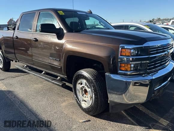 2018 Chevrolet Silverado 2500HD LT z VIN 1GC1CVEG8JF206292, wystawiony jako Copart lot #80861244 z przebiegiem 170 912 mil mil oraz Czysty tytuł • Clean title. Historia ofert i sprzedaży dostępna na DreamBid. Obrazek 1.