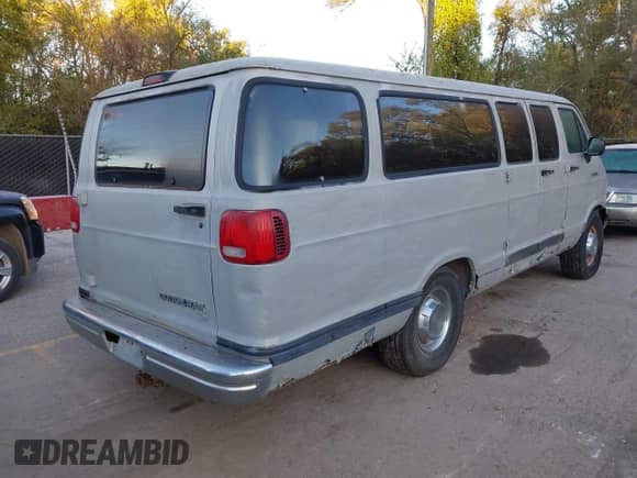 1994 Dodge Passenger with VIN 2B5WB35Z2RK577615, listed as a IAAI auction lot 43500333 with 170,675 mi miles and . Bid and sale history available at DreamBid. Image 4.