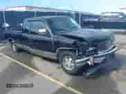 1994 GMC Sierra 1500 z VIN 2GTEC19KXR1537354, wystawiony jako IAAI lot #42125319 z przebiegiem 198 857 mil mil oraz . Historia ofert i sprzedaży dostępna na DreamBid. Obrazek 1.
