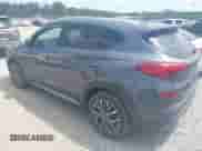 2019 Hyundai Tucson Sport z VIN KM8J33AL2KU941060, wystawiony jako IAAI lot #42122632 z przebiegiem 121 823 mil mil oraz . Historia ofert i sprzedaży dostępna na DreamBid. Obrazek 3.