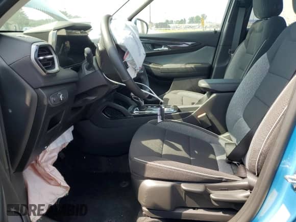 2025 Chevrolet TrailBlazer LT with VIN KL79MPSL1SB012884, listed as a Copart auction lot 68373445 with 12,089 mi miles and Salvage title. Bid and sale history available at DreamBid. Image 7.