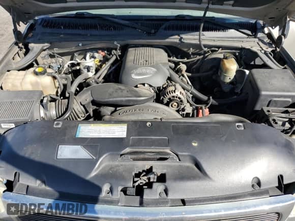 2001 GMC Sierra 1500 SLE with VIN 2GTEC19T811172847, listed as a Copart auction lot 82393655 with 256,488 mi miles and Clean title. Bid and sale history available at DreamBid. Image 11.