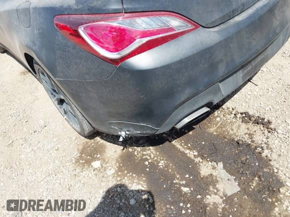 2013 Hyundai Genesis Coupe R-Spec with VIN KMHHT6KD4DU089126, listed as a IAAI auction lot 41851301 with 104,270 mi miles and . Bid and sale history available at DreamBid. Image 14.