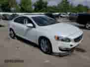 2014 Volvo S60 T5 с VIN YV1612FS6E1295211, выставлен на аукционе Copart как лот 68527425 с пробегом Не указан миль и Списание • Salvage title. История ставок и продаж доступна на DreamBid. Изображение 4.