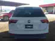 2018 Volkswagen Tiguan S с VIN 3VV1B7AX3JM067887, выставлен на аукционе IAAI как лот 43216100 с пробегом 124 903 миль миль и . История ставок и продаж доступна на DreamBid. Изображение 16.