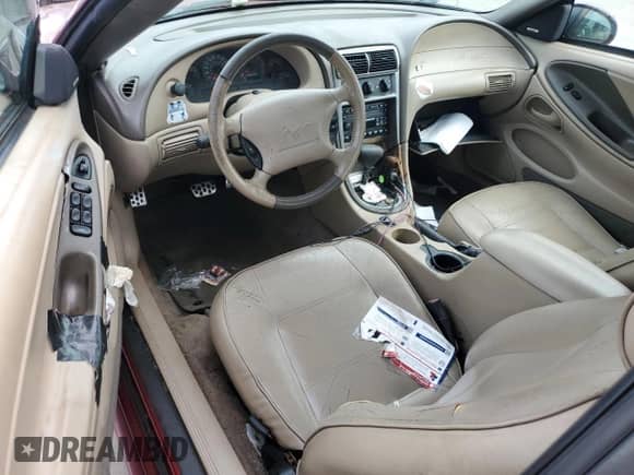 2004 Ford Mustang Deluxe z VIN 1FAFP44484F115156, wystawiony jako Copart lot #75246024 z przebiegiem Nie podano mil oraz Nie do naprawy • Non repairable. Historia ofert i sprzedaży dostępna na DreamBid. Obrazek 8.