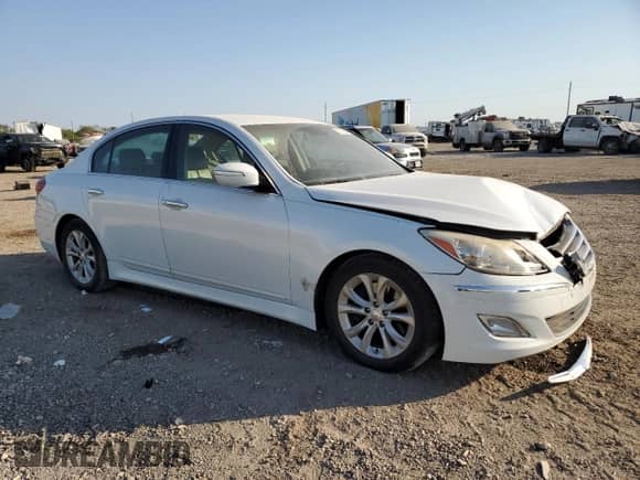 2013 Hyundai Genesis 3.8L с VIN KMHGC4DD8DU246248, выставлен на аукционе Copart как лот 75182804 с пробегом 119 343 миль миль и Списание • Salvage title. История ставок и продаж доступна на DreamBid. Изображение 4.