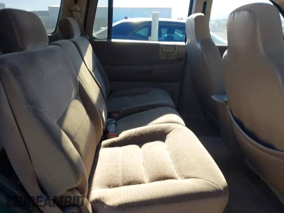 2002 Dodge Durango с VIN 1B8HS48N52F215888, выставлен на аукционе IAAI как лот 42805381 с пробегом 173 584 миль миль и . История ставок и продаж доступна на DreamBid. Изображение 8.