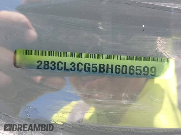 2011 Dodge Charger Rallye Plus z VIN 2B3CL3CG5BH606599, wystawiony jako IAAI lot #43172855 z przebiegiem 169 715 mil mil oraz . Historia ofert i sprzedaży dostępna na DreamBid. Obrazek 9.