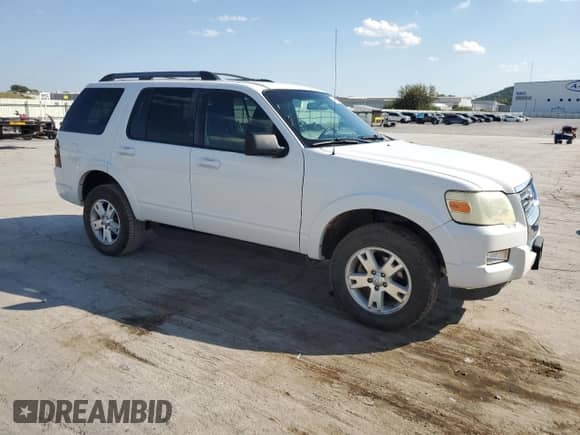 2009 Ford Explorer XLT z VIN 1FMEU73E79UA20726, wystawiony jako Copart lot #85565135 z przebiegiem 121 955 mil mil oraz Szkoda całkowita • Salvage title. Historia ofert i sprzedaży dostępna na DreamBid. Obrazek 4.