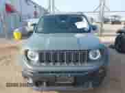 2017 Jeep Renegade Latitude z VIN ZACCJABB3HPE72746, wystawiony jako IAAI lot #42374718 z przebiegiem 92 272 mil mil oraz . Historia ofert i sprzedaży dostępna na DreamBid. Obrazek 12.