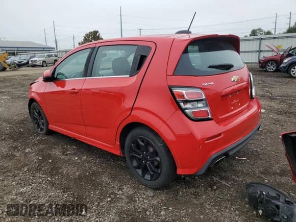 2017 Chevrolet Sonic LT z VIN 1G1JD6SH5H4165148, wystawiony jako Copart lot #83866735 z przebiegiem 67 010 mil mil oraz Czysty tytuł • Clean title. Historia ofert i sprzedaży dostępna na DreamBid. Obrazek 2.