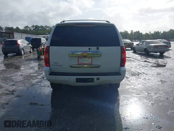 2014 Chevrolet Tahoe LT с VIN 1GNSCBE0XER199816, выставлен на аукционе IAAI как лот 43352185 с пробегом 179 889 миль миль и . История ставок и продаж доступна на DreamBid. Изображение 16.