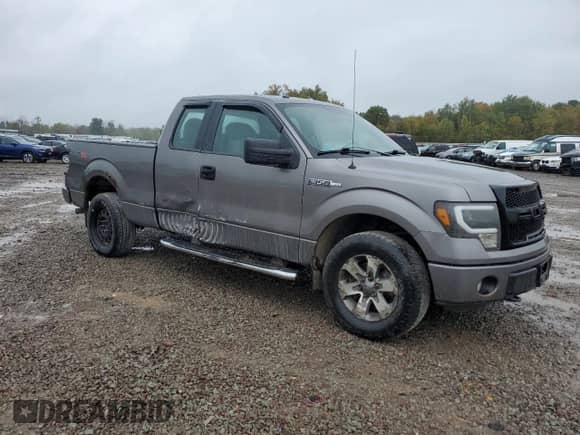 2013 Ford F-150 STX с VIN 1FTFX1EF1DFC75825, выставлен на аукционе Copart как лот 81069525 с пробегом 135 479 миль миль и Списание • Salvage title. История ставок и продаж доступна на DreamBid. Изображение 4.