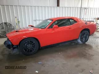 2019 Dodge Challenger SXT with VIN 2C3CDZGG4KH522142, listed as a Copart auction lot 71614365 with Not provided miles and Salvage title. Bid and sale history available at DreamBid. Image 1.