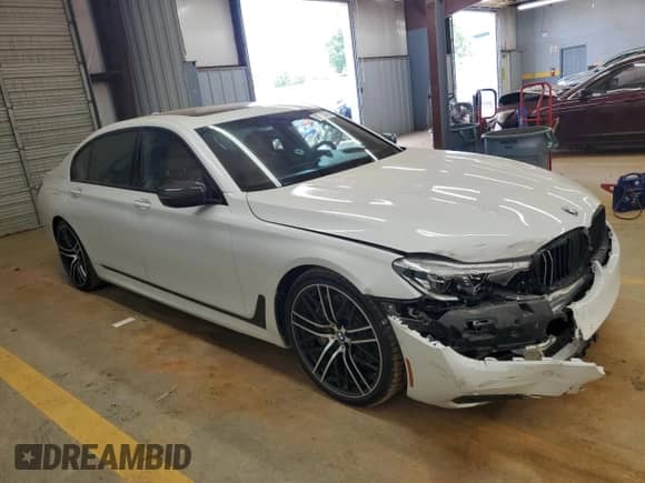 2019 BMW 7 Series 750i xDrive with VIN WBA7F2C5XKB239673, listed as a Copart auction lot 59373745 with 80,432 mi miles and Salvage title. Bid and sale history available at DreamBid. Image 4.