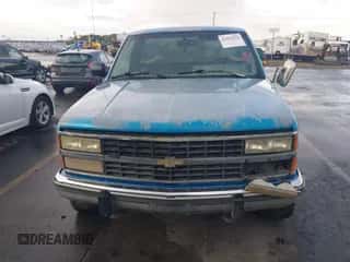 1991 Chevrolet Silverado 2500 z VIN 1GCFK24K6MZ160977, wystawiony jako IAAI lot #43325876 z przebiegiem 186 461 mil mil oraz . Historia ofert i sprzedaży dostępna na DreamBid. Obrazek 6.