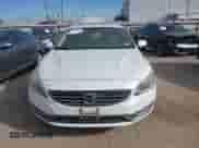 2018 Volvo S60 Inscription с VIN LYV402HK9JB173328, выставлен на аукционе IAAI как лот 41818895 с пробегом 60 215 миль миль и . История ставок и продаж доступна на DreamBid. Изображение 12.