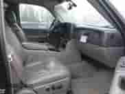 2005 Chevrolet Suburban LT с VIN 3GNGK26G15G143221, выставлен на аукционе IAAI как лот 41651648 с пробегом 203 086 миль миль и . История ставок и продаж доступна на DreamBid. Изображение 5.