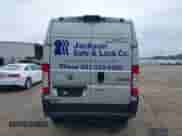 2021 Ram ProMaster z VIN 3C6ERVDG6ME500703, wystawiony jako IAAI lot #41428518 z przebiegiem 70 746 mil mil oraz . Historia ofert i sprzedaży dostępna na DreamBid. Obrazek 17.