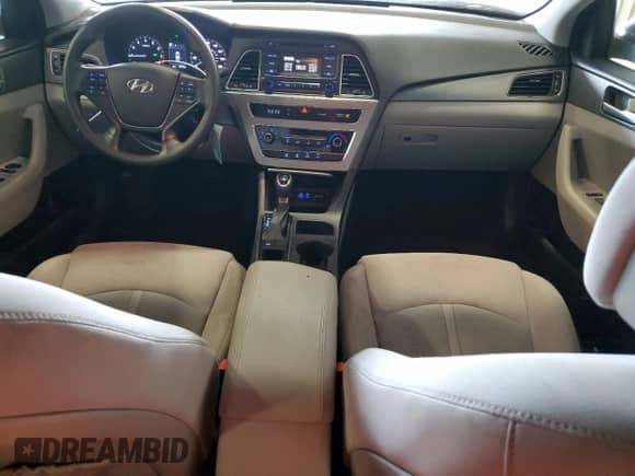 2017 Hyundai Sonata SE with VIN 5NPE24AFXHH548712, listed as a Copart auction lot 81559405 with 95,576 mi miles and Salvage title. Bid and sale history available at DreamBid. Image 8.