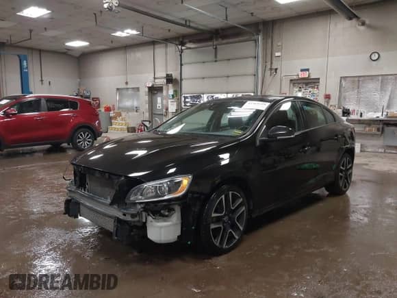 2018 Volvo S60 Dynamic с VIN YV140MTL3J2451695, выставлен на аукционе IAAI как лот 42364729 с пробегом 88 866 миль миль и . История ставок и продаж доступна на DreamBid. Изображение 2.