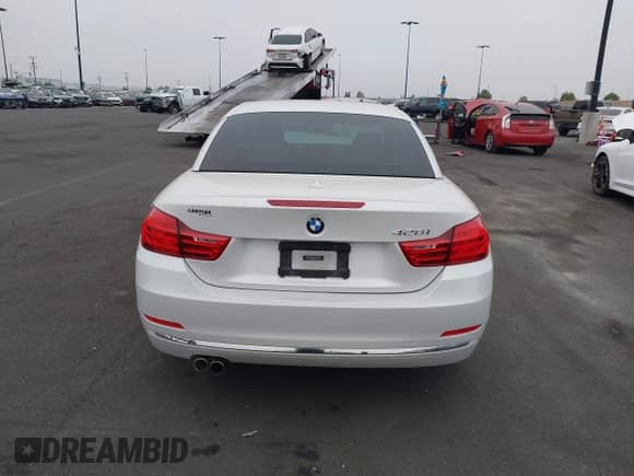 2016 BMW 4 Series 428i z VIN WBA3V7C55G5A24810, wystawiony jako IAAI lot #42357056 z przebiegiem 60 594 mil mil oraz . Historia ofert i sprzedaży dostępna na DreamBid. Obrazek 16.