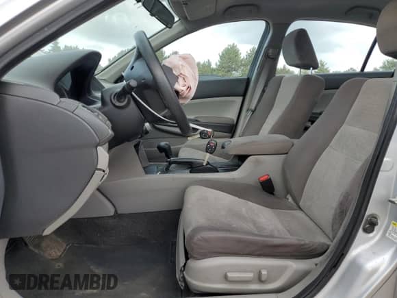 2010 Honda Accord LX-P with VIN 1HGCP2F42AA090098, listed as a Copart auction lot 81602735 with 158,002 mi miles and Salvage title. Bid and sale history available at DreamBid. Image 7.