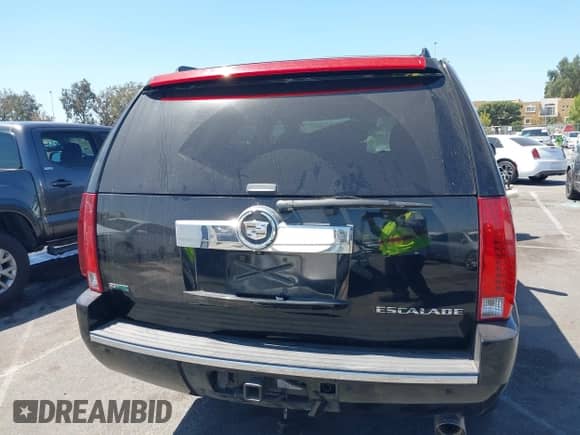2010 Cadillac Escalade Luxury with VIN 1GYUKBEF2AR167469, listed as a IAAI auction lot 43088717 with 66,068 mi miles and . Bid and sale history available at DreamBid. Image 16.