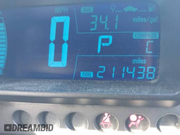 2014 Chevrolet Sonic LT z VIN 1G1JC5SH4E4131243, wystawiony jako IAAI lot #42176504 z przebiegiem 211 438 mil mil oraz . Historia ofert i sprzedaży dostępna na DreamBid. Obrazek 15.