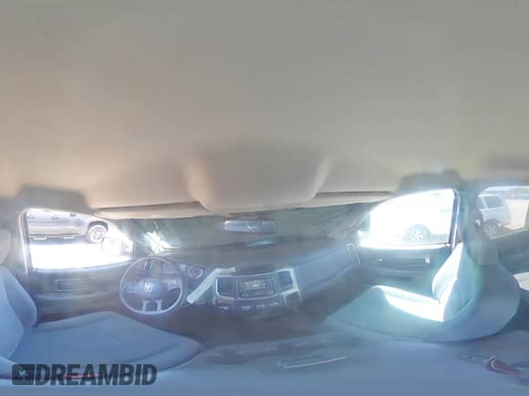 2016 Ram 1500 SLT z VIN 1C6RR6GG5GS227340, wystawiony jako Copart lot #67134575 z przebiegiem 92 982 mil mil oraz Szkoda całkowita • Salvage title. Historia ofert i sprzedaży dostępna na DreamBid. Obrazek 13.