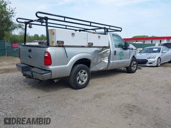 2016 Ford F-250 XL с VIN 1FTBF2A67GED09578, выставлен на аукционе IAAI как лот 42133327 с пробегом 150 694 миль миль и . История ставок и продаж доступна на DreamBid. Изображение 4.