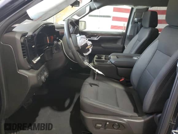 2023 Chevrolet Silverado 1500 LT z VIN 1GCPDKEK3PZ313350, wystawiony jako Copart lot #62521635 z przebiegiem 20 193 mil mil oraz Szkoda całkowita • Salvage title. Historia ofert i sprzedaży dostępna na DreamBid. Obrazek 7.