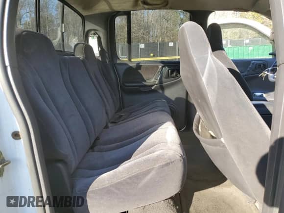 2000 Dodge Dakota Sport z VIN 1B7GG2AN9YS754384, wystawiony jako Copart lot #47632255 z przebiegiem 227 731 mil mil oraz Szkoda całkowita • Salvage title. Historia ofert i sprzedaży dostępna na DreamBid. Obrazek 10.