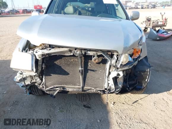 2004 Toyota Highlander с VIN JTEEP21A840030322, выставлен на аукционе IAAI как лот 42647909 с пробегом 251 454 миль миль и . История ставок и продаж доступна на DreamBid. Изображение 6.