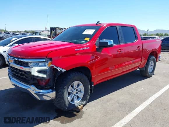2022 Chevrolet Silverado 1500 LT with VIN 1GCUDDED7NZ568404, listed as a IAAI auction lot 43348904 with 21,681 mi miles and . Bid and sale history available at DreamBid. Image 2.