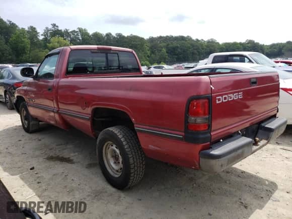 1999 Dodge 1500 с VIN 1B7HC16X0XS143923, выставлен на аукционе Copart как лот 72087343 с пробегом 132 425 миль миль и На запчасти • Non repairable. История ставок и продаж доступна на DreamBid. Изображение 2.