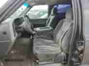 2003 Chevrolet Silverado 2500HD LS с VIN 1GCHK23153F256455, выставлен на аукционе Copart как лот 84300255 с пробегом 192 616 миль миль и Списание • Salvage title. История ставок и продаж доступна на DreamBid. Изображение 7.