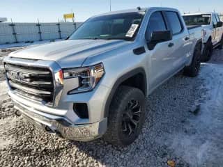 2020 GMC Sierra 1500 with VIN 3GTU9AEF7LG438413, listed as a Copart auction lot 89116685 with 38,233 mi miles and Salvage title. Bid and sale history available at DreamBid. Image 1.