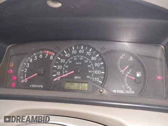 2003 Toyota Corolla LE with VIN 1NXBR32E33Z023841, listed as a IAAI auction lot 43304179 with 119,102 mi miles and . Bid and sale history available at DreamBid. Image 7.