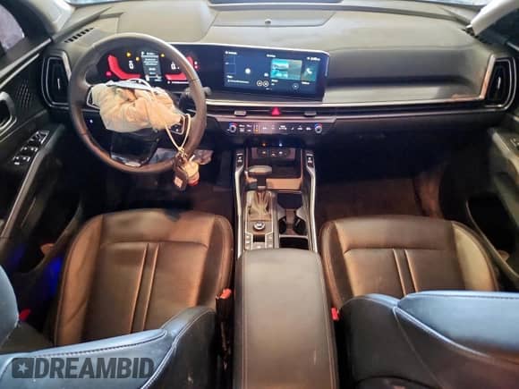 2025 Kia Sorento S с VIN 5XYRL4JCXSG343829, выставлен на аукционе Copart как лот 71012215 с пробегом 23 002 миль миль и Чистый • Clean title. История ставок и продаж доступна на DreamBid. Изображение 8.